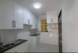 5bdrm Villa in Gateway Mall Area for rent
