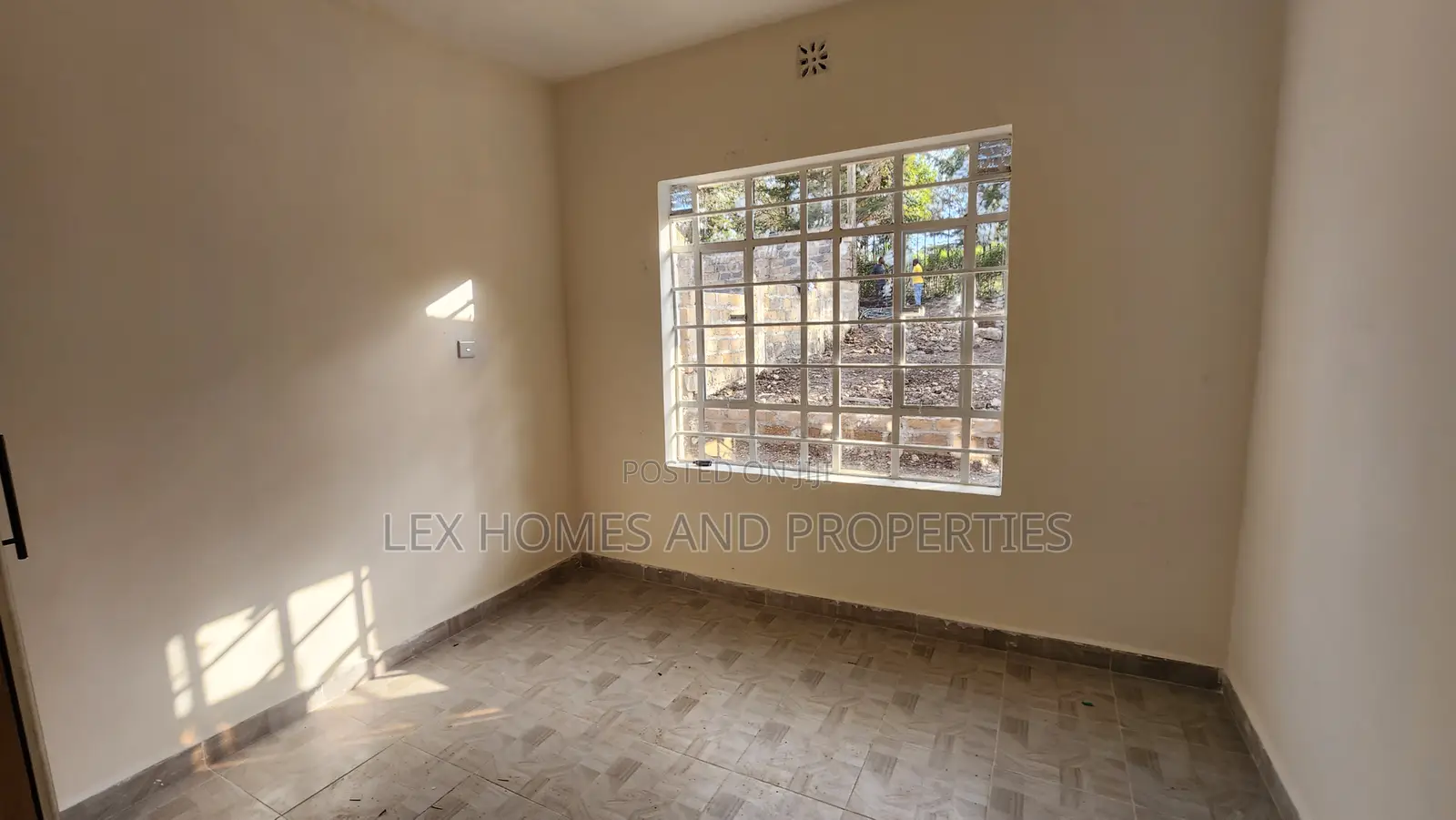 3bdrm Bungalow in Matasia for sale