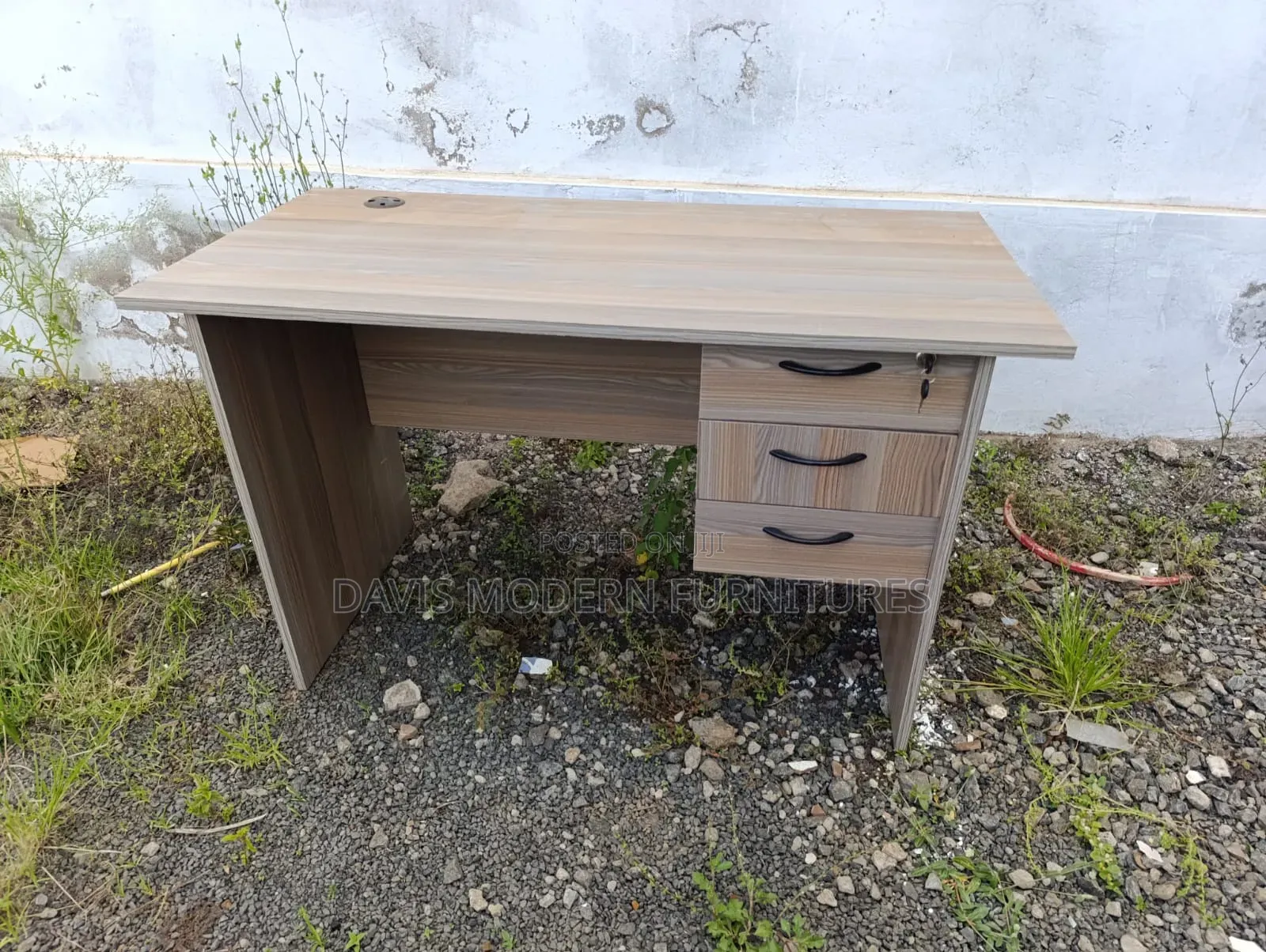 Light Wooden Grain Office Desk