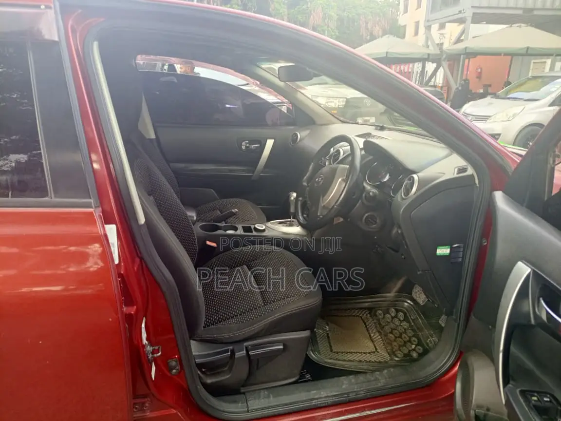 Nissan Dualis 2010 Red