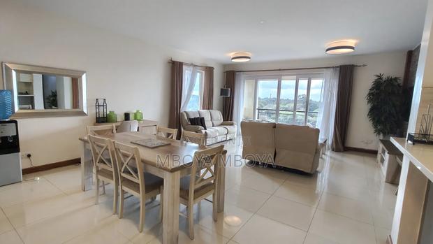 Furnished 4bdrm Apartment in Parklands for rent - main view