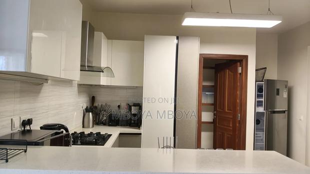 Furnished 4bdrm Apartment in Parklands for rent - thumbnail 3