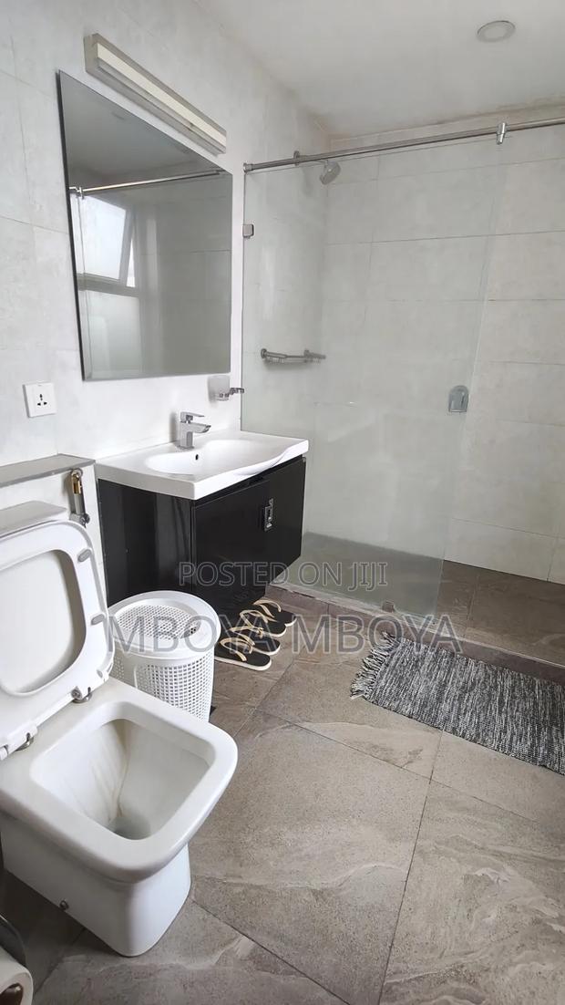Furnished 4bdrm Apartment in Parklands for rent - thumbnail 7