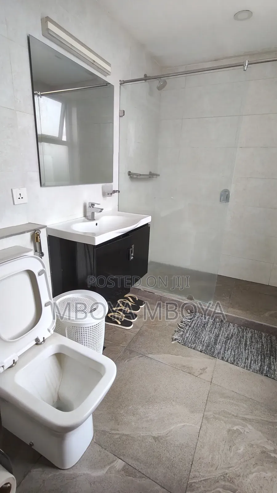 Furnished 4bdrm Apartment in Parklands for rent