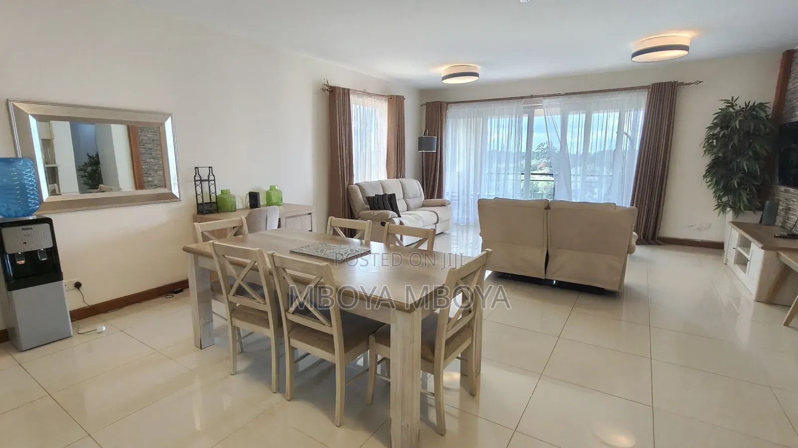 Furnished 4bdrm Apartment in Parklands for rent