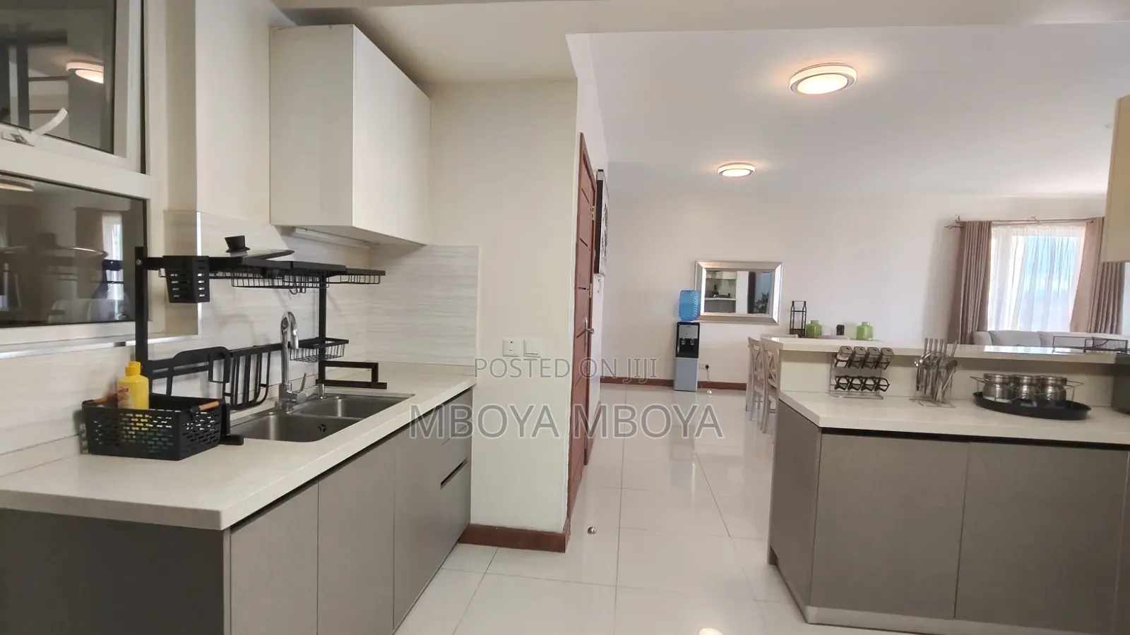 Furnished 4bdrm Apartment in Parklands for rent