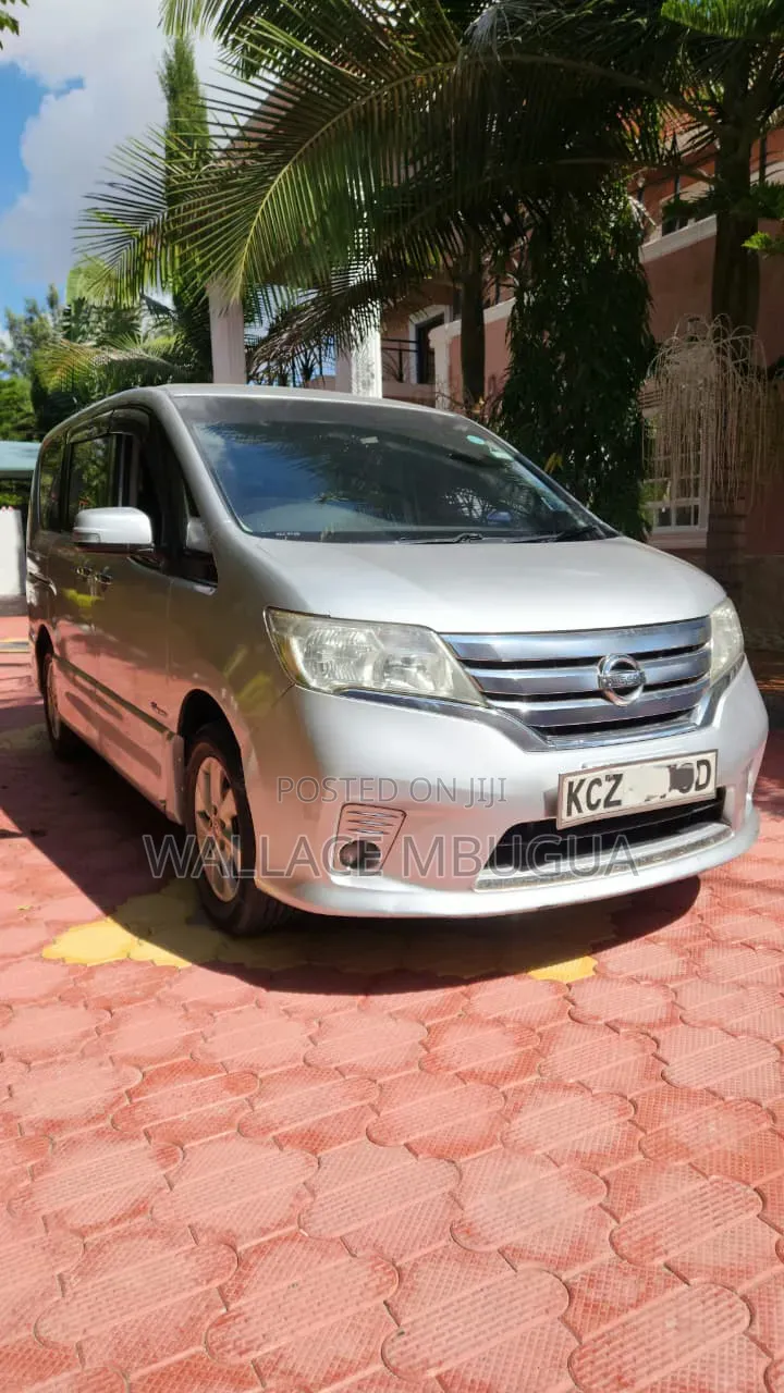 Nissan Serena 2014 Gray