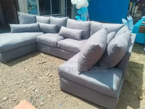 Comfy U-Shaped Sectional Sofa 7 Seater