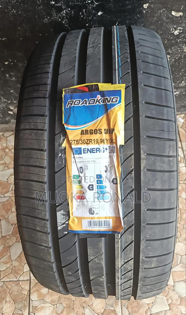 275/30r19 Roadking Tyre