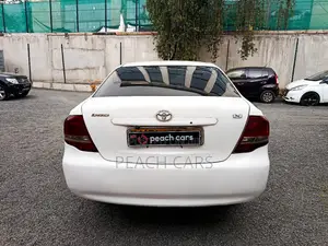 Toyota Axio 2010 White