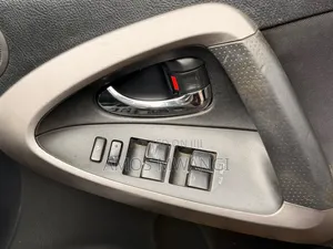 Toyota RAV4 2006 Silver