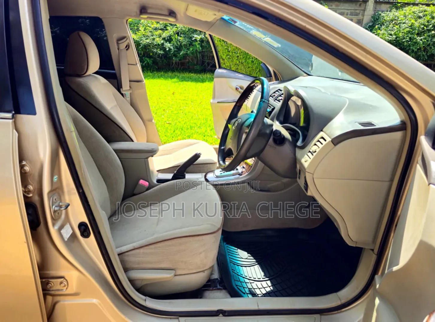 Toyota Axio 2011 Gold