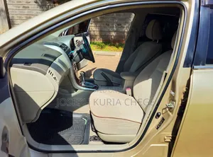 Toyota Axio 2011 Gold
