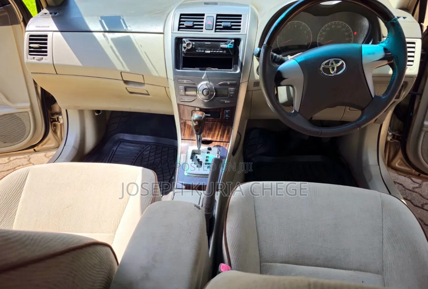 Toyota Axio 2011 Gold