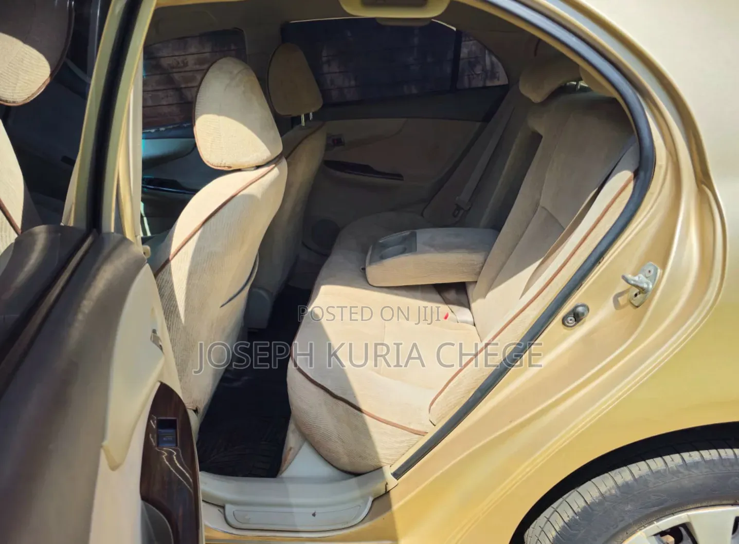 Toyota Axio 2011 Gold