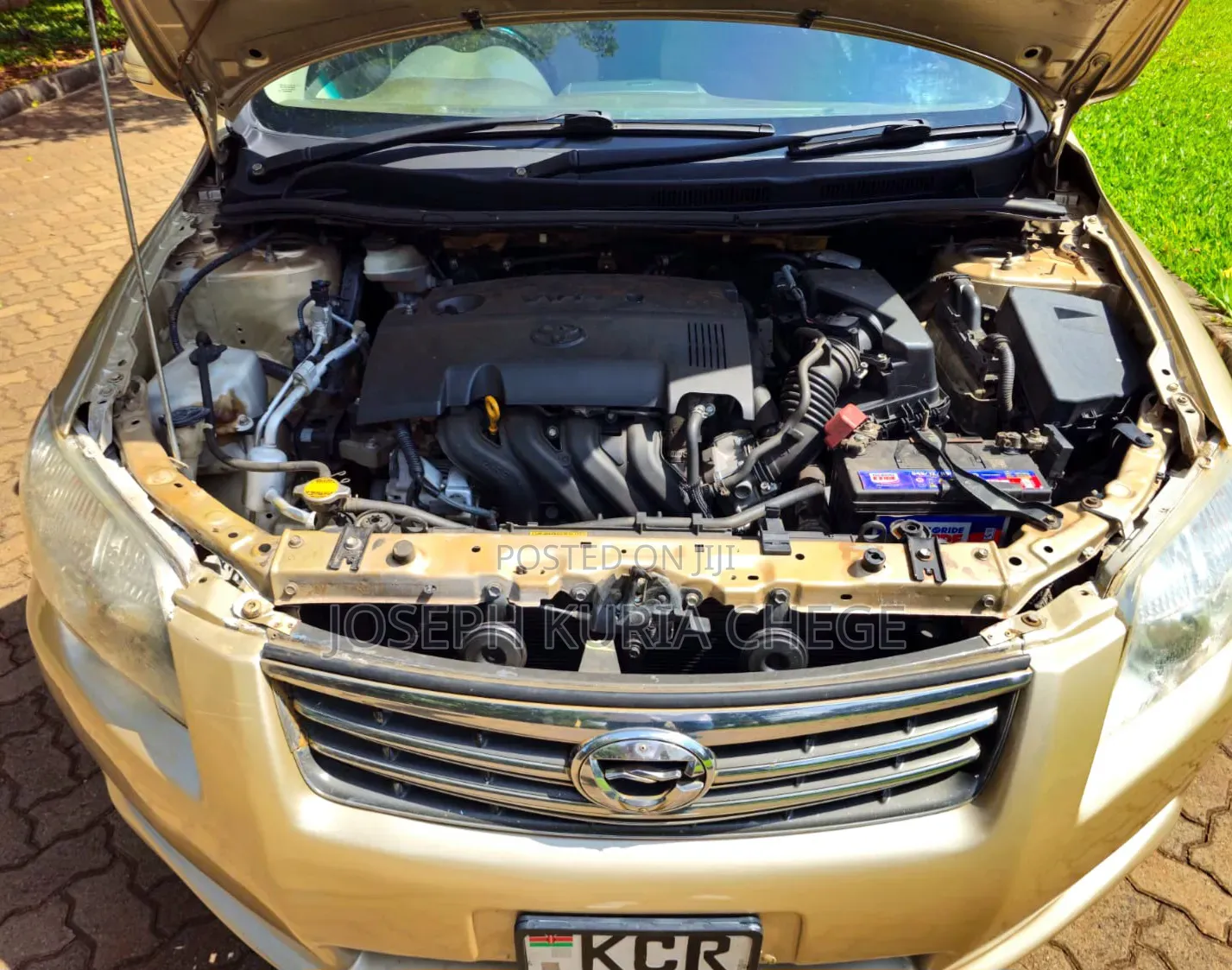 Toyota Axio 2011 Gold
