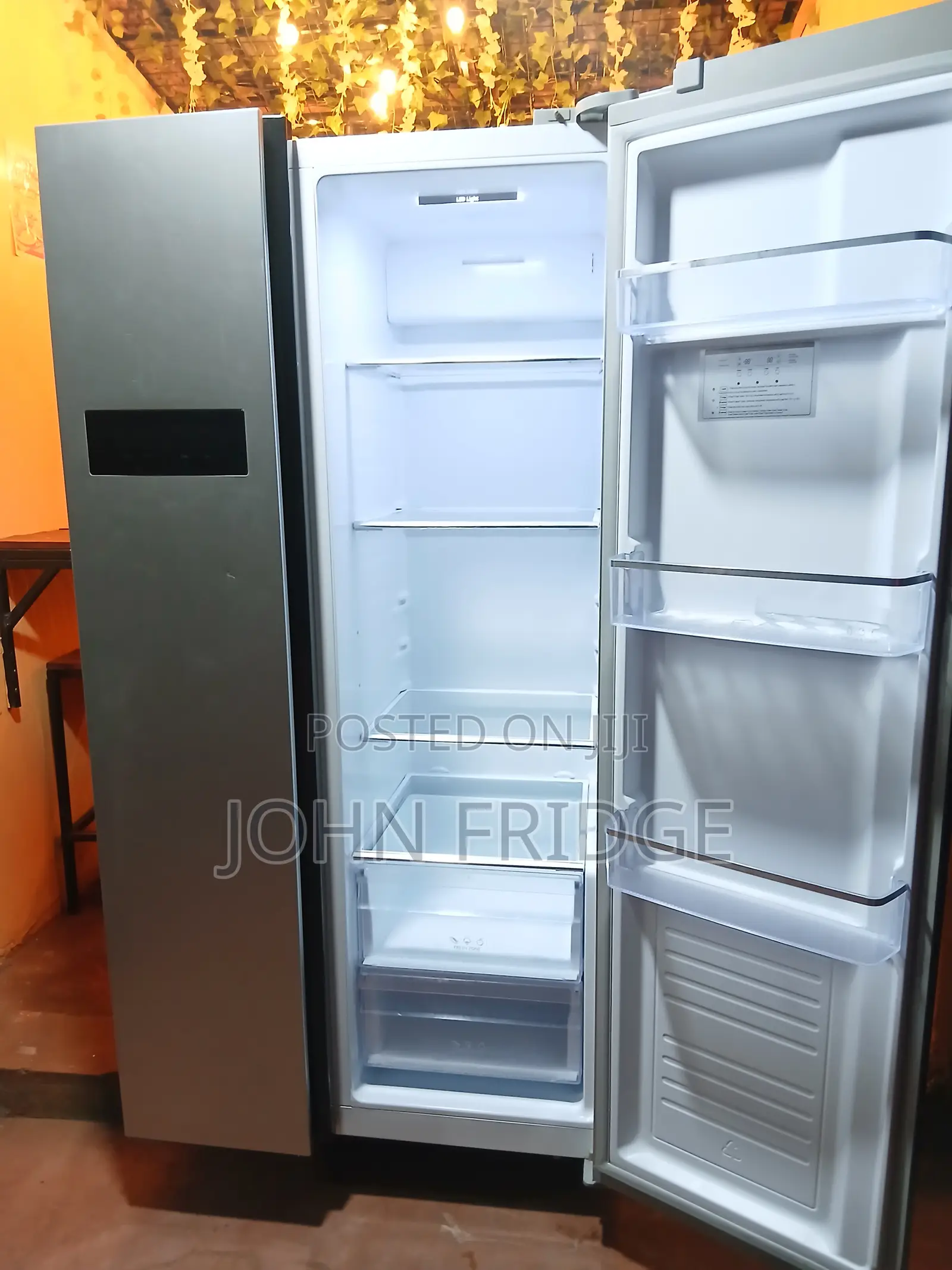Von Side-by-Side Refrigerator