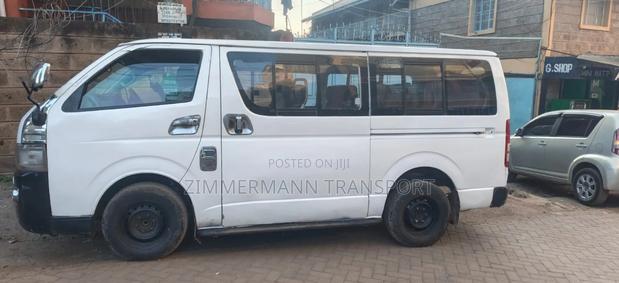 Toyota HiAce 2013 White - thumbnail 3