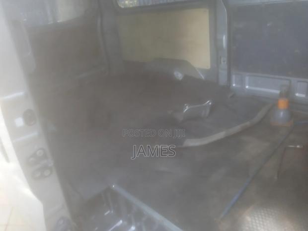 Isuzu NKR Kay Enclosed - thumbnail 5