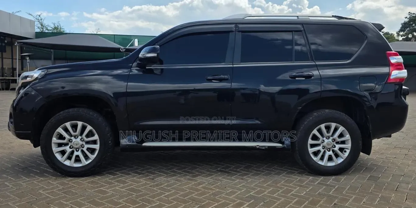Toyota Land Cruiser Prado 2016 Black