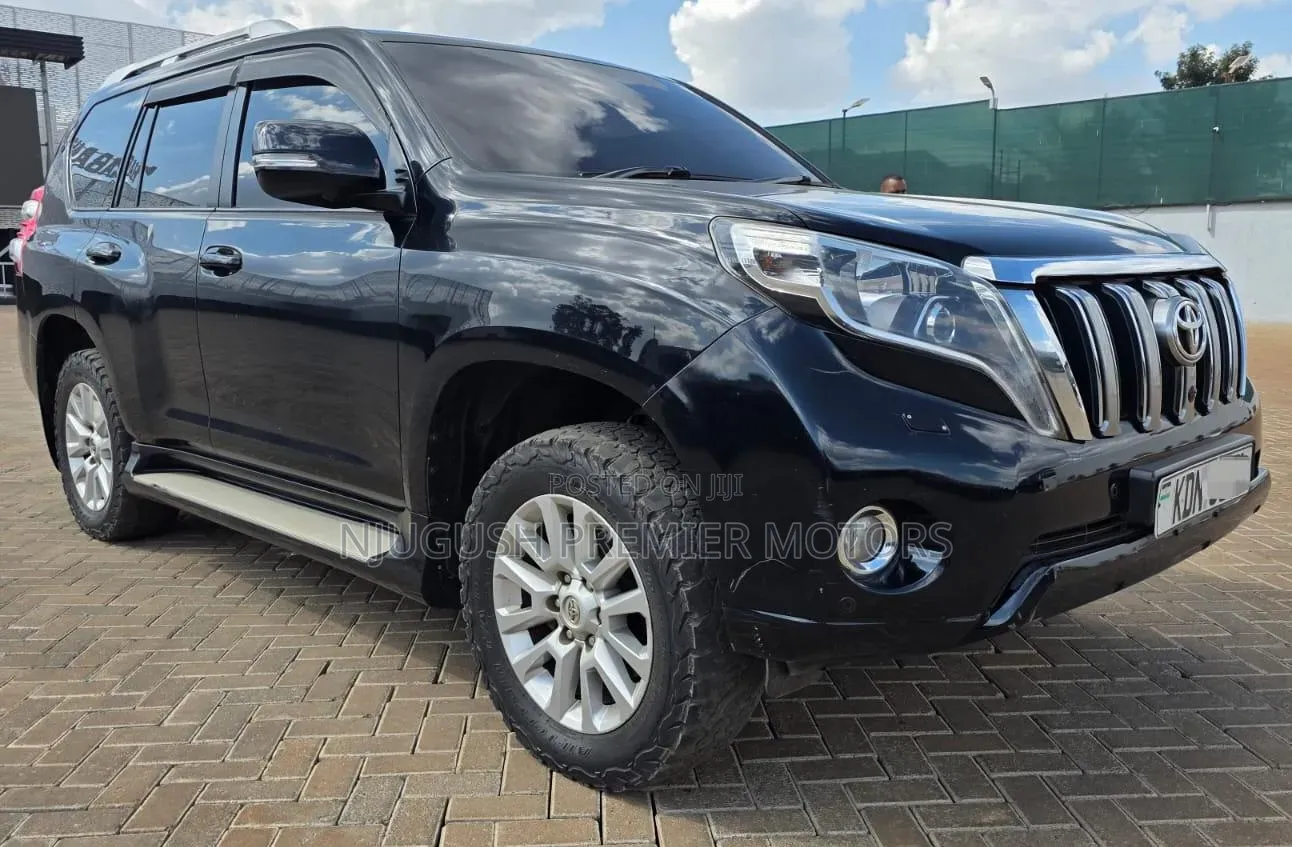 Toyota Land Cruiser Prado 2016 Black