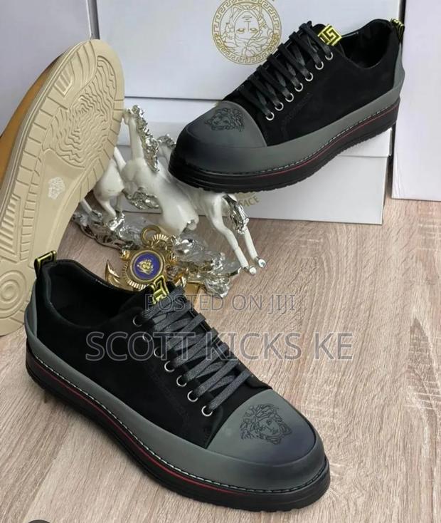 Versace Highquality Casuals - thumbnail 2