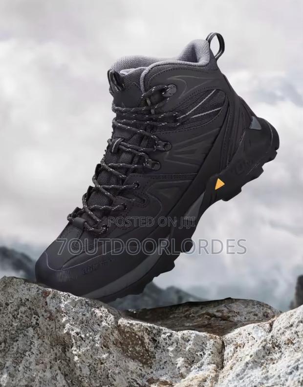 Cd 629b Humtto All-Terrain Waterproof Hiking Boots