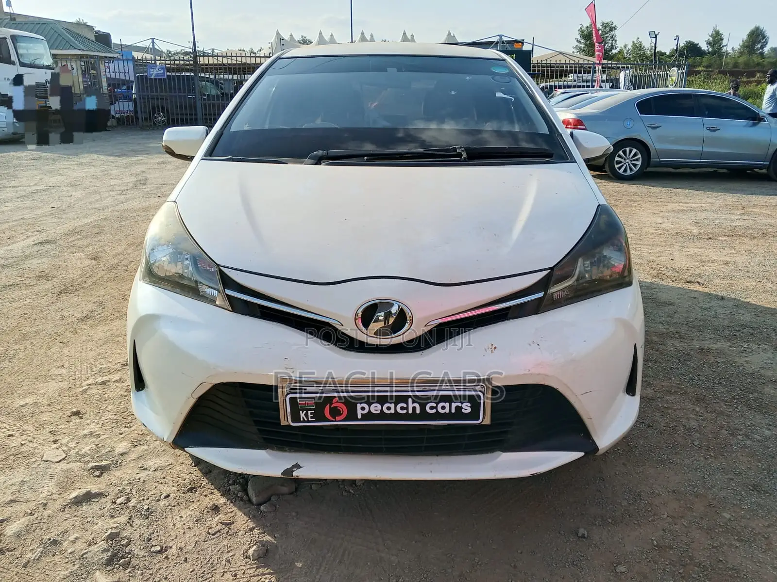 Toyota Vitz 2015 White