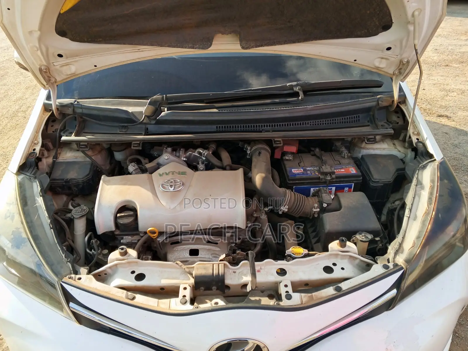 Toyota Vitz 2015 White