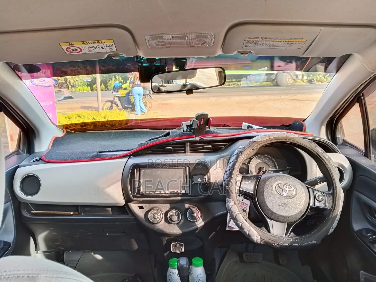 Toyota Vitz 2015 White