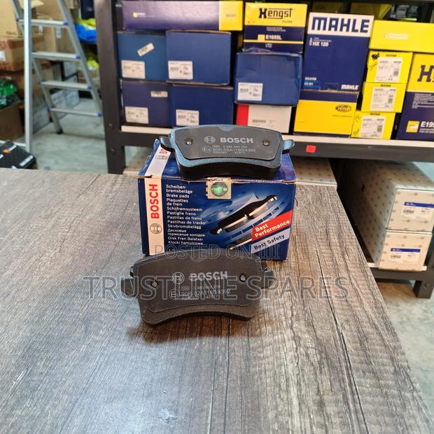 Vw Tiguan Rear Brake Pads - Original Bosch Germany - thumbnail 2