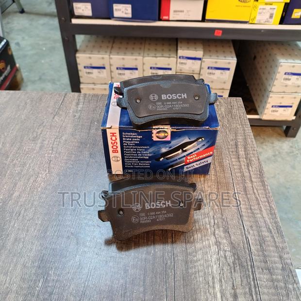 Vw Tiguan Rear Brake Pads - Original Bosch Germany - thumbnail 3