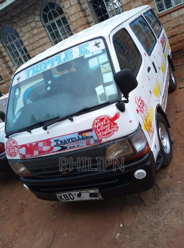 Toyota HiAce 2007 White - thumbnail 3