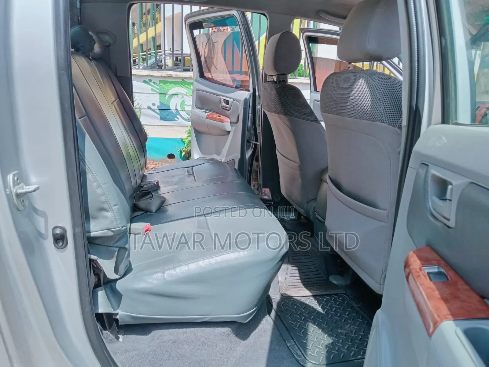 Toyota Hilux 2010 Silver