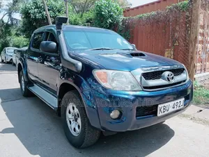Toyota Hilux 2006 Blue