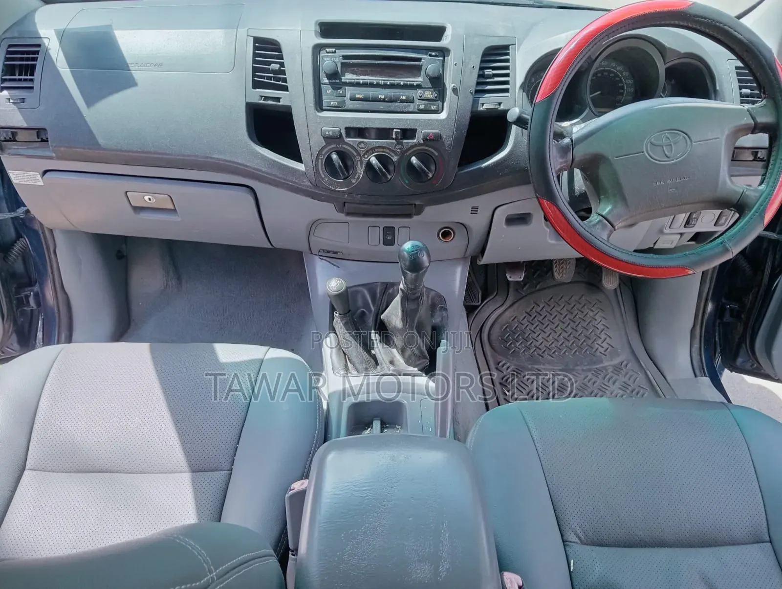 Toyota Hilux 2006 Blue
