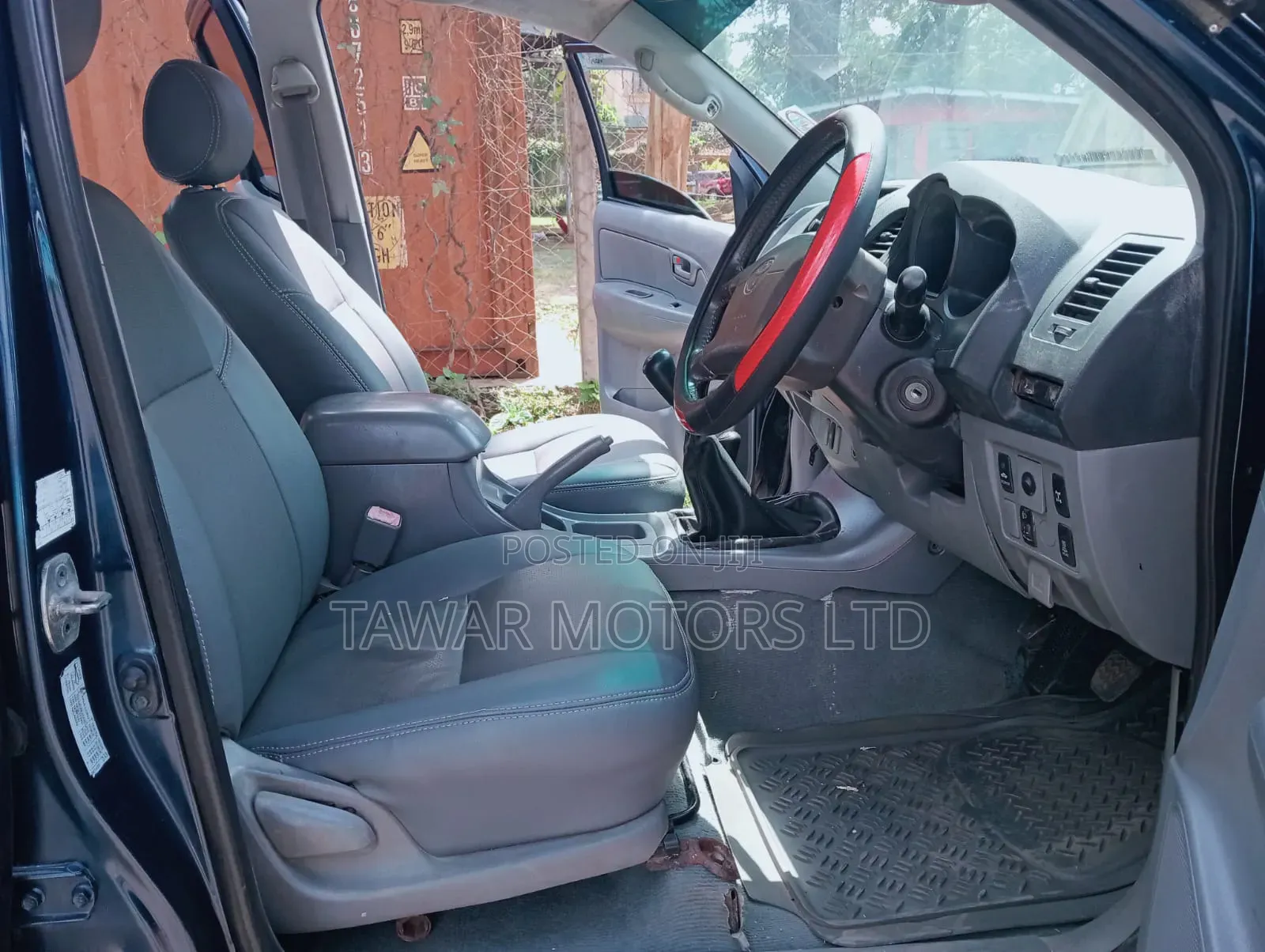 Toyota Hilux 2006 Blue