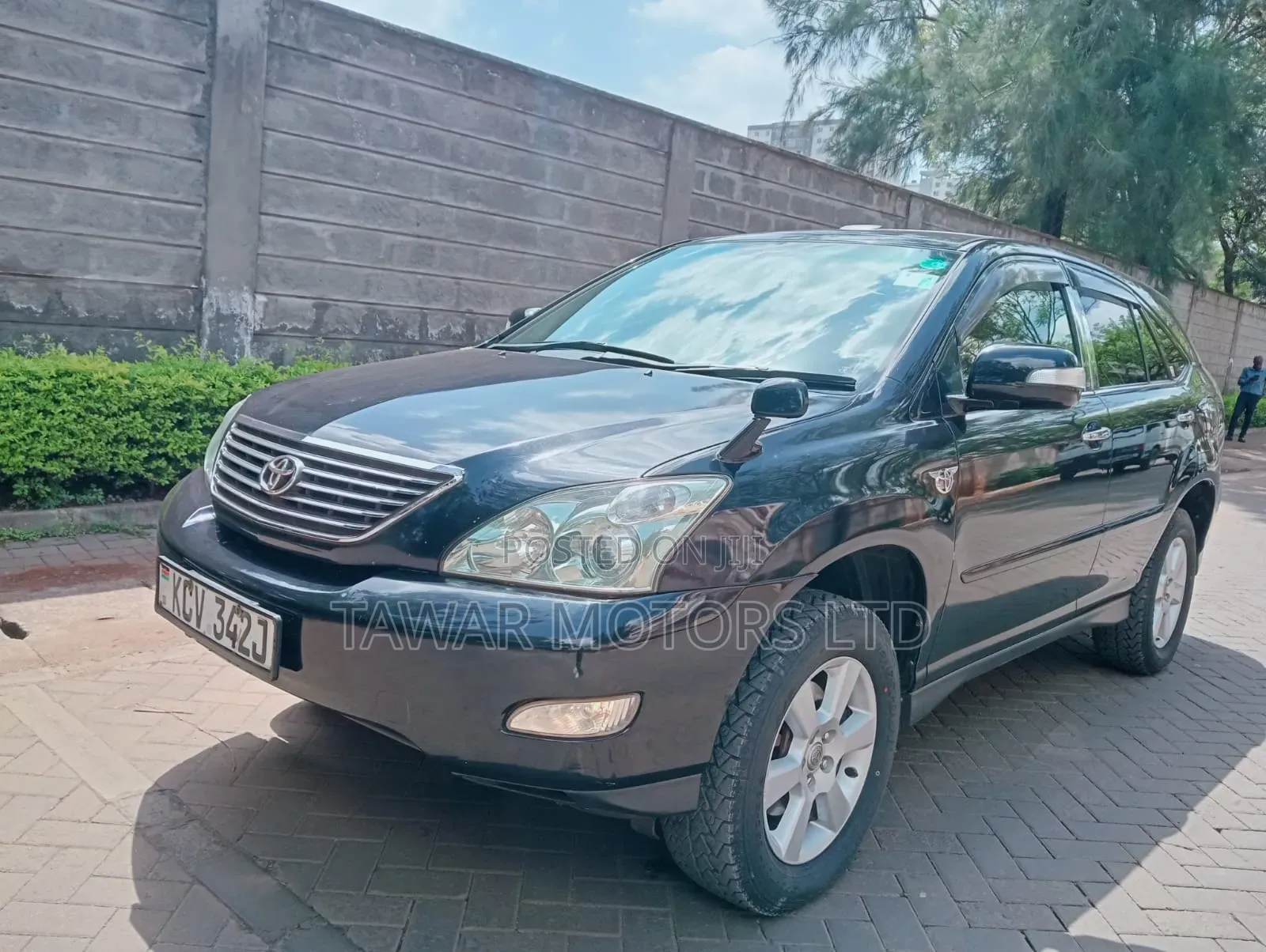 Toyota Harrier 2012