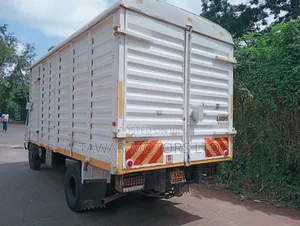 Isuzu NQR 2013 White
