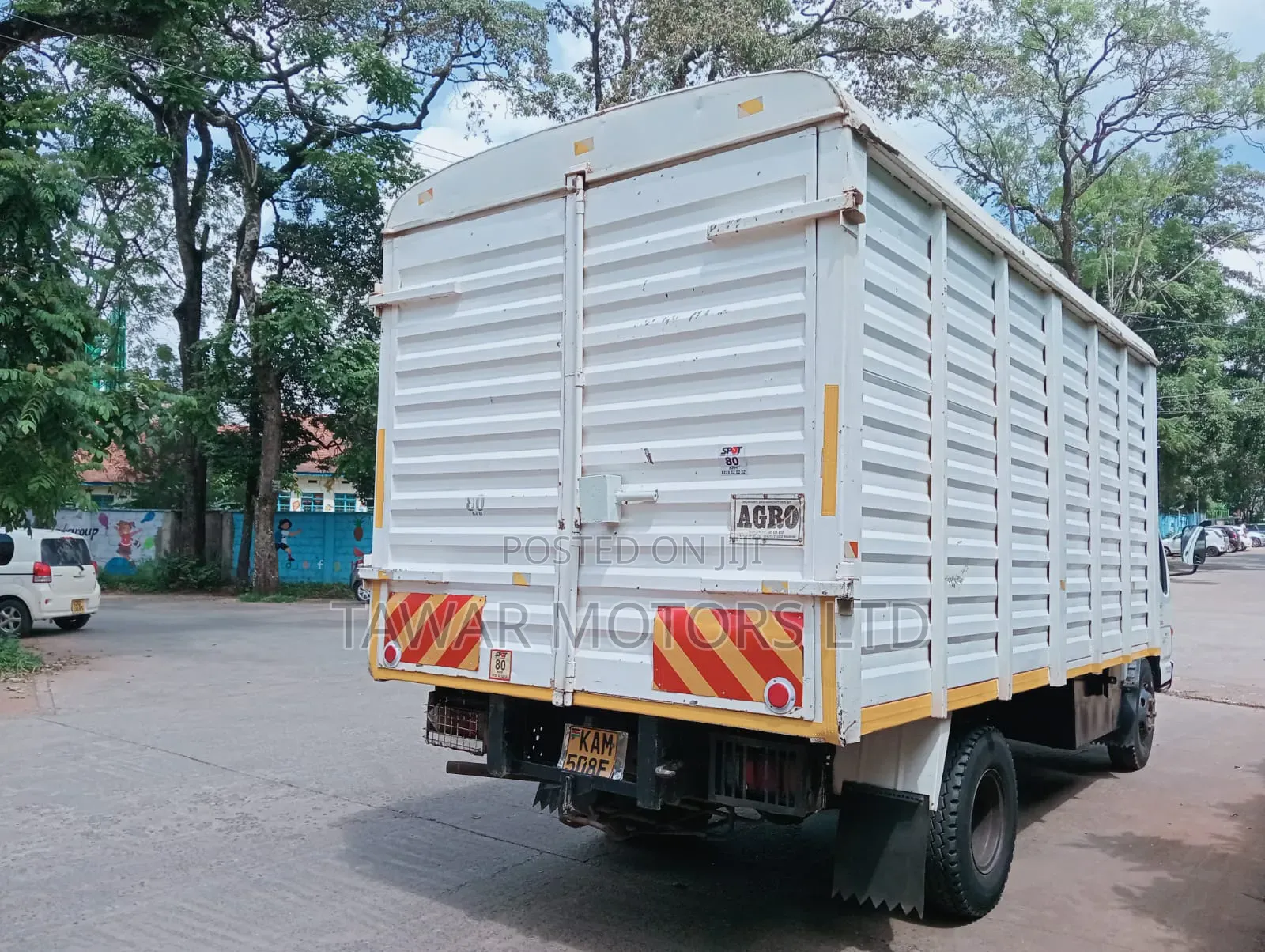 Isuzu NQR 2013 White