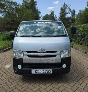 Toyota HiAce 2015 Silver
