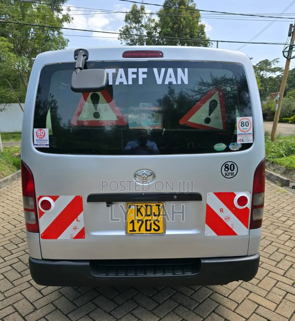 Toyota HiAce 2015 Silver