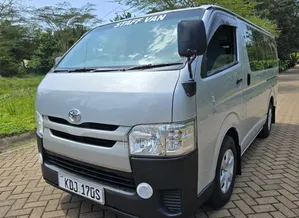 Toyota HiAce 2015 Silver