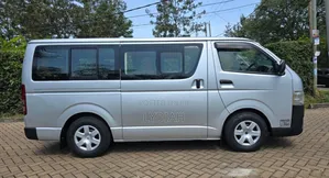 Toyota HiAce 2015 Silver