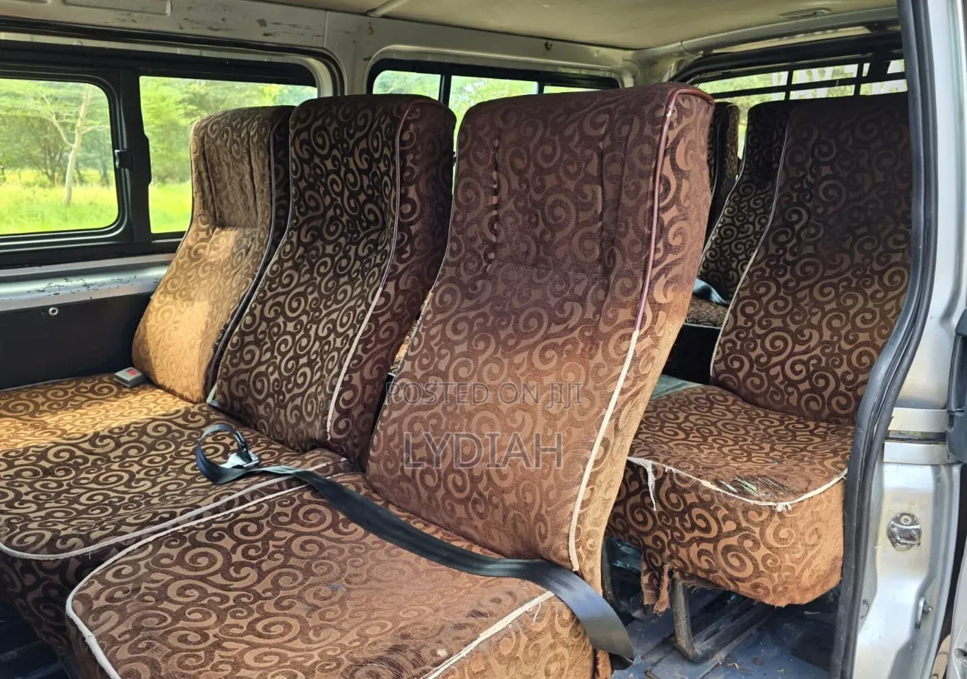 Toyota HiAce 2015 Silver