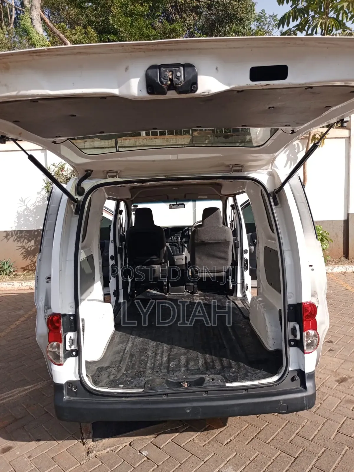 Nissan NV200 2014 White