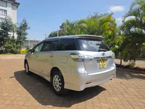 Toyota Wish 2015 Silver