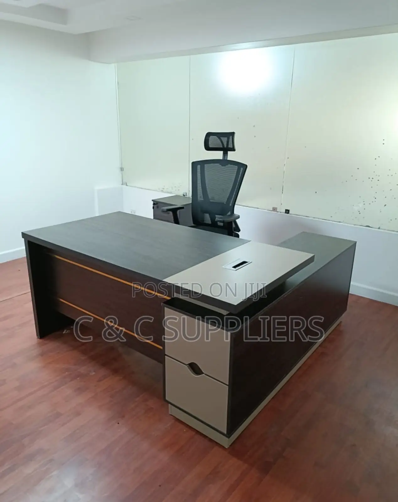 Office Desk; 1.6m Computer Executive Office Desk