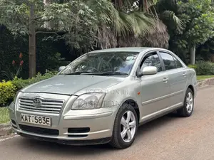 Toyota Avensis Liftback 2004 Gray