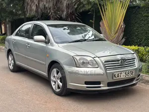 Toyota Avensis Liftback 2004 Gray